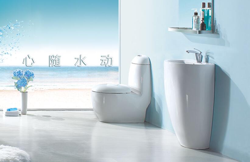 Want to read while taking a bath? Bathroom transformed into study